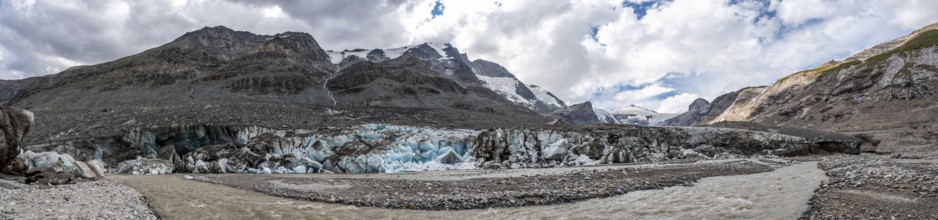 Pasterze Glacier at the Grossglockner Mountain, Austria's highest Mountain, Austria