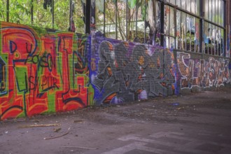 Abandoned factory with graffiti walls and broken windows, Dortmund-Hafen railway depot, Lost Place,