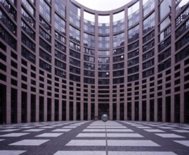 Strasbourg, European Parliament/ inner courtyard