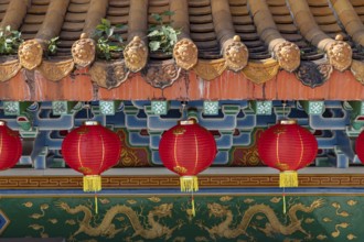 A close-up picture of the colorful paper lanterns at the Thean Hou Temple