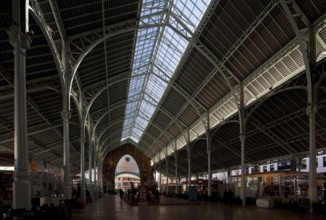 Market hall built 1912-14, interior facing north-east, architect: Francisco Mora Berenguer