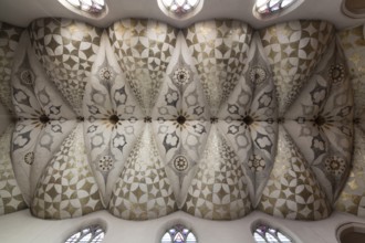 Neuss, Dreikönigenkirche (Church of the Three Kings), built 1909-1911 by Eduard Endler, altar and