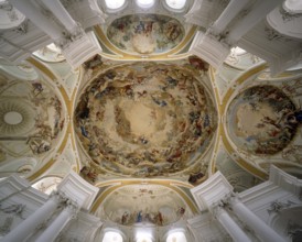 View into the crossing dome, St., Sankt, Saint
