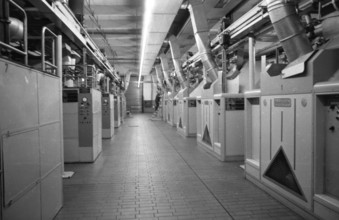 Jobs in a chocolate factory of the Coop Group 9.7.1974 in Dortmund, Germany