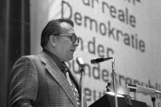 The Union Day of the German Peace Union (DFU) on 29 November 1975 in Dortmund is a party conference