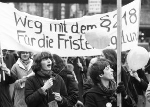 Demonstration by woman and men on International Women's Day, 07.03.1981 in Düsseldorf, Germany