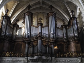 Organ in the Cathedral of St Andrew in Bordeaux