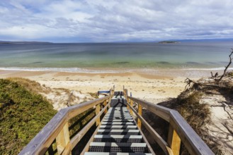 The iconic Hazards Beach during a warm spring day on the west side of the Freycinet Peninsula in