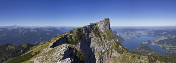 Panorama of the Schafberg from the Spinnerin with Lake Mondsee in the distance, Austria