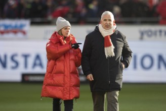 Football match, Dirk ZINGLER President 1.FC Union Berlin right with Union companion pointing with