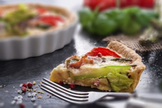 Green asparagi Tart with eggs and tomato
