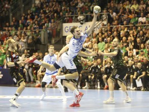 Magnus Abelvik Raed (Pick Szeged, 77) and Magnus Saugstrup (SCM, 23) Handball EHF Champions League