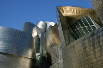 Guggenheim museum, Bilbao, Bizkaia, Spain
