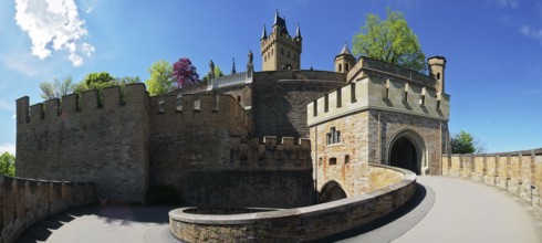 The driveway to Hohenzollern Castle, which allowed for easy defence and is unique. Several gate