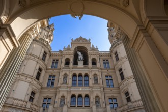 Portal at the entrance to Schwerin Castle, main façade with equestrian statue of the Abodrite