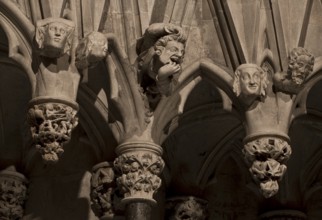GB York Minster Chapter House Gaff heads with grimace cutter in d centre, St., Saint, Saint