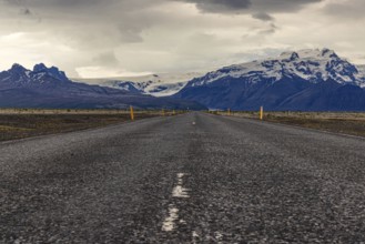 Roadside ring road to Jökulsarlon, south coast, Iceland