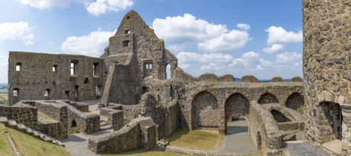 Deserted core castle of the Gleiberg ruins with ruined palas, masonry, keep in fine weather