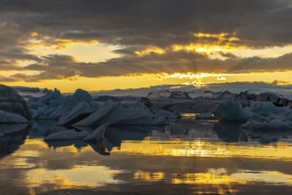 Evening at Jökulsarlon, south coast, Iceland