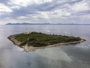 Group of canoeist in Alcanada island, Alcudia, Majorca, Balearic Islands, Spain