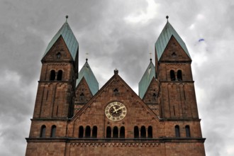 Park of the former residence of the Landgraves of Hesse-Homburg, castle, with a view of the Church