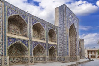 Madrasah Nodir-Divan-Begi is part of the architectural ensemble of the 16th-17th centuries