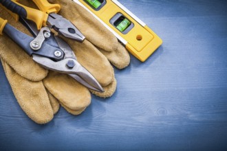 Pliers steel cutter construction level leather protective gloves