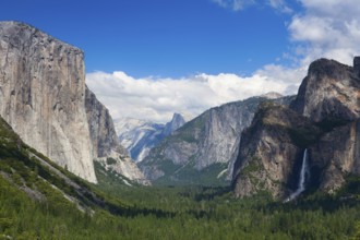 The typical view of the Yosemite Valley from the tunnel entrance to the Valley. Yosemite National