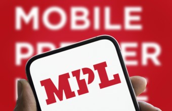 MPL logo is displayed on smartphone. Mobile Premier League is an Indian online gaming platform.