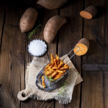 Crispy sweet potato fries from the oven