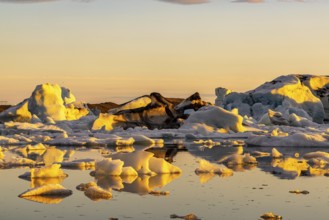 Evening at Jökulsarlon, south coast, Iceland