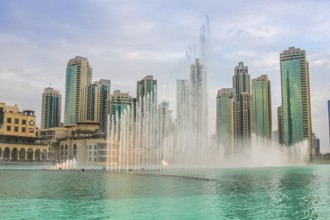 The Dubai Fountain is the world's tallest performing fountain in Downtown Dubai. The popular