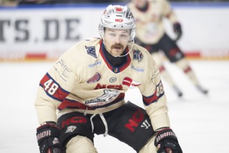 Laura Dick Cologne, LanxessArena, North Rhine-Westphalia, Jake Ustorf (Nuremberg Ice Tigers, #48),