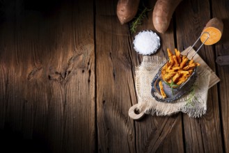 Crispy sweet potato fries from the oven