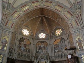 View of the altar, windows and dome in the Altenburg Brethren Church. Altenburg, Thuringia, Germany