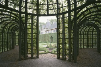 Berceaux in the Queen's Garden
