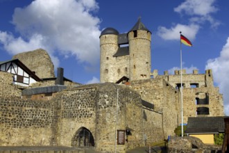 Montage, photomontage, (M), Germany, Hesse, Greifenstein, Glockenwelt, Greifenstein Castle, tower
