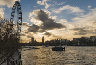 London Eye and Houses of Parliament from Hungerford Bridge