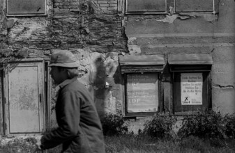 Germany, Strausberg, 18 May 1992, LDP advertising