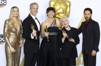 Damian Martin, Elka Wardega, Lesley Vanderwalt, Margot Robbie and Jared Leto at the 88th Annual