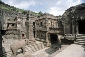 Cave no.16 Stone carved Deities of facade, Kailash temple layne, Ellora Caves, Aurangabad,