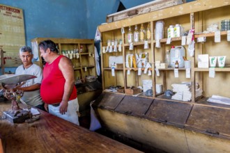 Caribbean, Cuba, shop for authorised persons with shopping cards. Supermarket. Austria