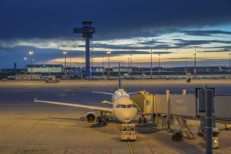 Aeroplane, taxiway, BER airport, Berlin-Brandenburg, Germany