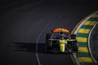 MELBOURNE, AUSTRALIA, MARCH 22: Gabriel Bortoleto of Brazil and Invicta Racing during qualifying at