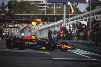 MELBOURNE, AUSTRALIA, MARCH 23: Sergio Perez of Mexico drives the Oracle Red Bull Racing RB20
