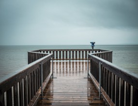 Viewpoint by the lake