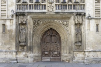 Wooden door, entrance, Bath Abbey, Bath, England, Great Britain