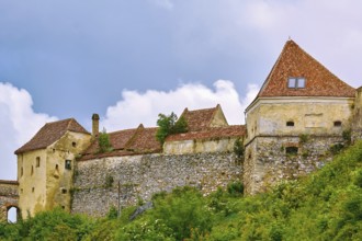 Rasnov Citadel (Rosenauer Burg) in Transylvania, Romania Rasnov, Romania