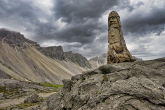 Wooden sculptures at the Viking Village in Hornshöfn Iceland