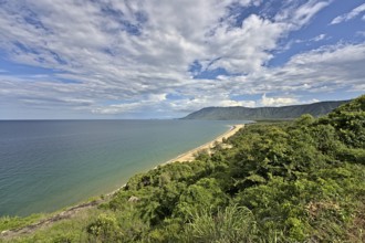 View on the East coast of Australia from Lex lookout during daytime